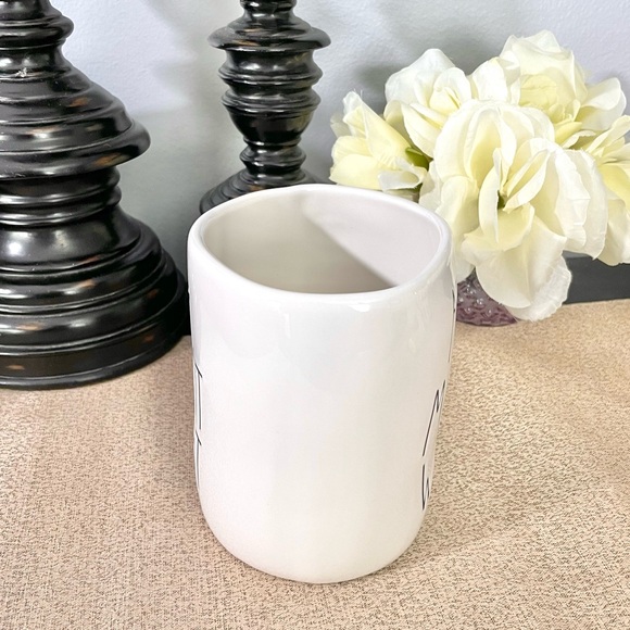 NWT Rae Dunn ALL MAMA WANTS IS A SILENT NIGHT Ceramic Mug - Picture 4 of 4